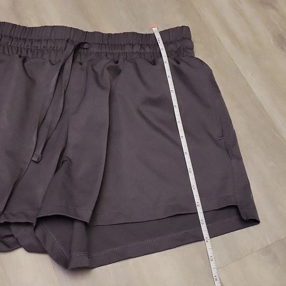 🛍Savvi‎ Grey Elastic Waist Drawstring Womens Shorts Size Medium - Picture 7 of 8